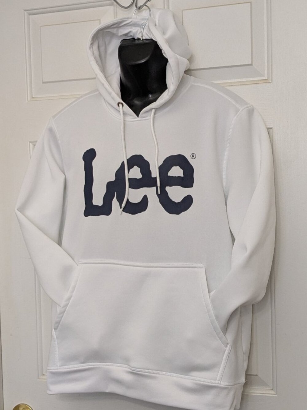 Lee Men's Long Sleeve Hoodie Size Large White . New without tag.